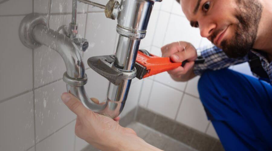 Professional same day plumber services in Mount Ayr, IN